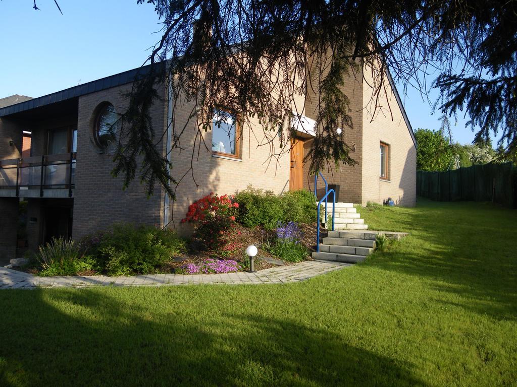 Aux Cosmos Bed & Breakfast Olne Exterior photo